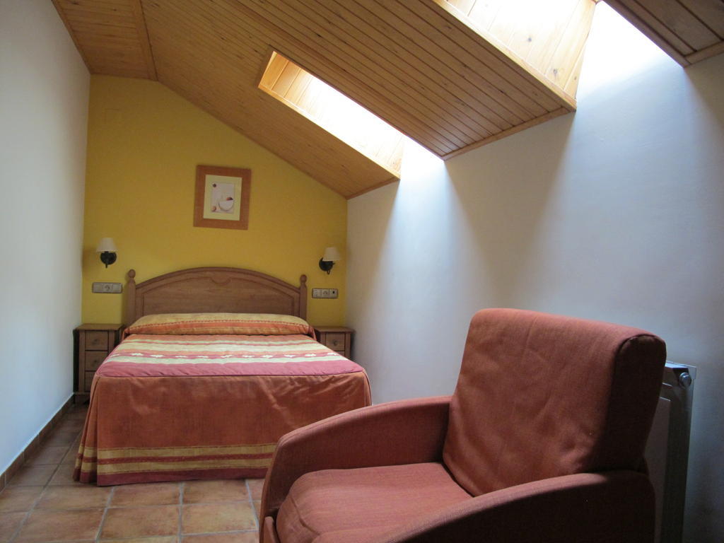Apartamentos Casa Espanol Broto Zewnętrze zdjęcie